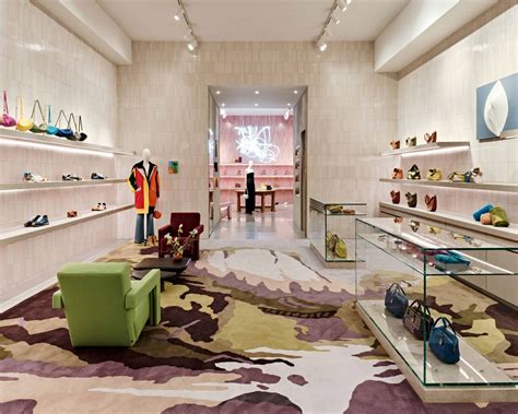 loewe store locations.